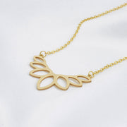 Blumen Ornament Kette