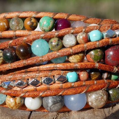 Wickel Armband Naturstein und Leder