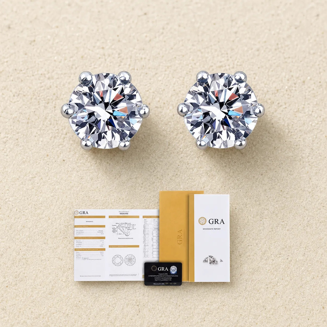 925 Sterling Silber Moissanite Ohrstecker 0,3ct auf hellem Sand