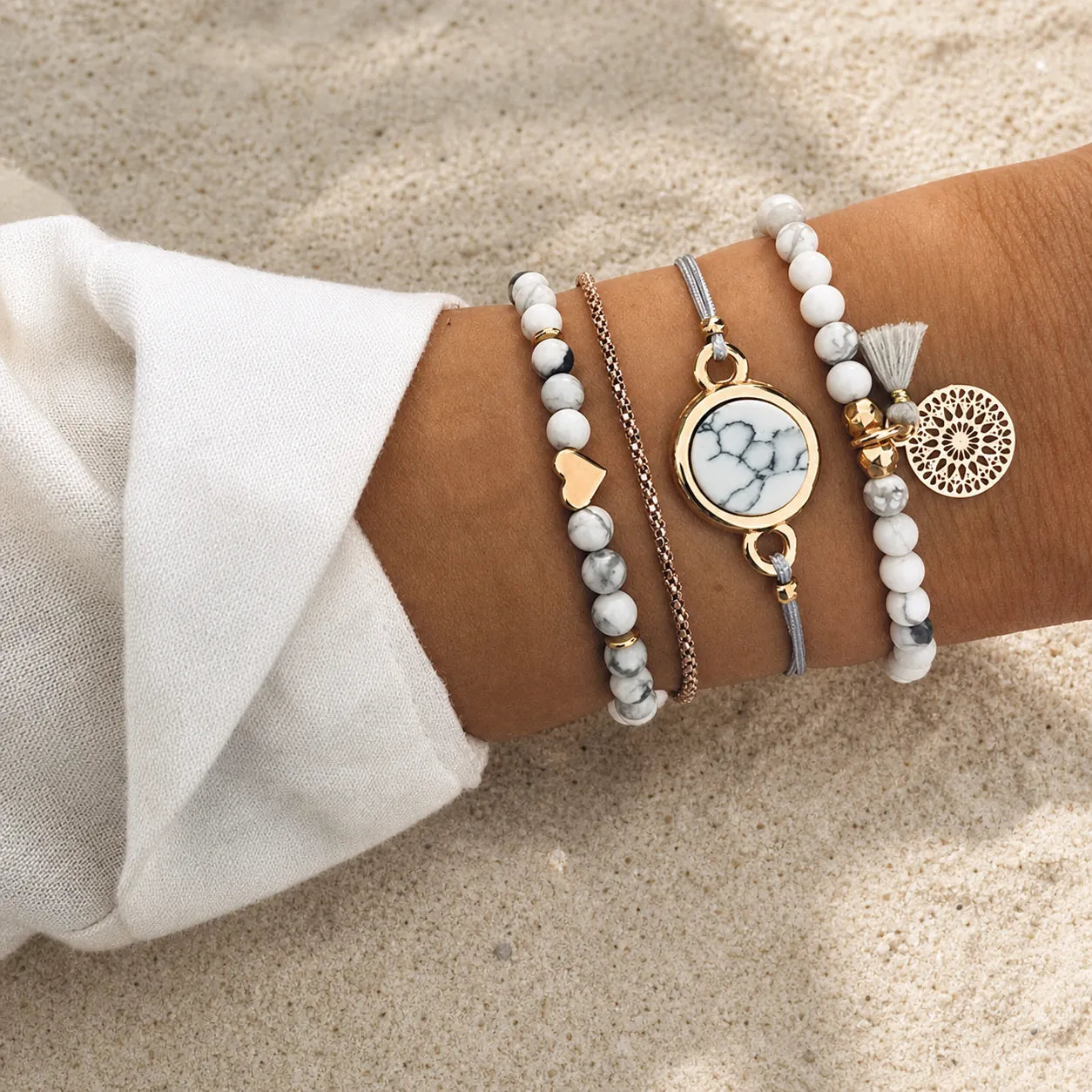 ARMBAND SET LOVE on light sand