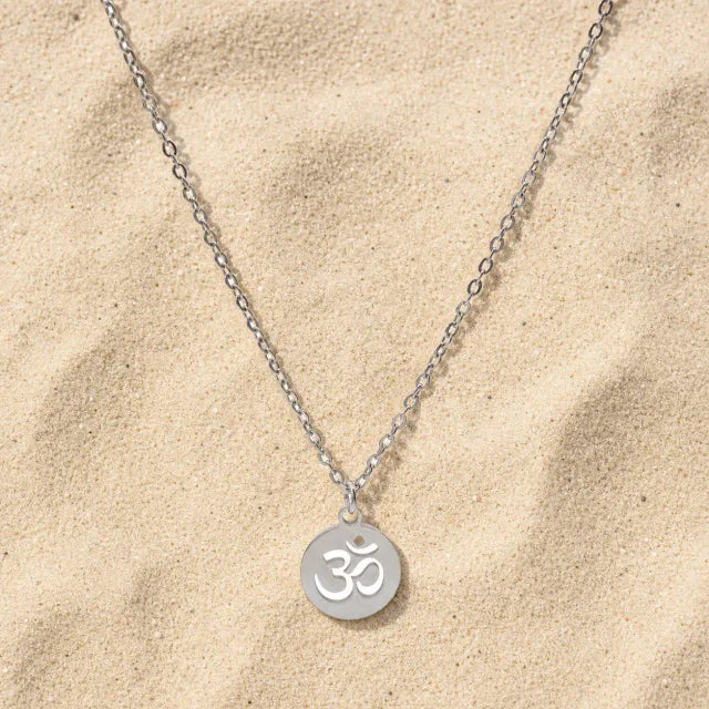 OM necklace silver