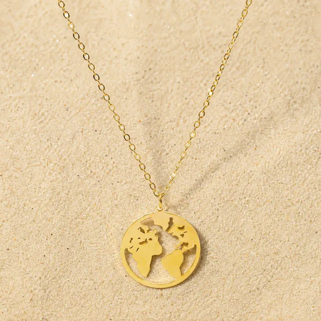 Globe Necklace Gold